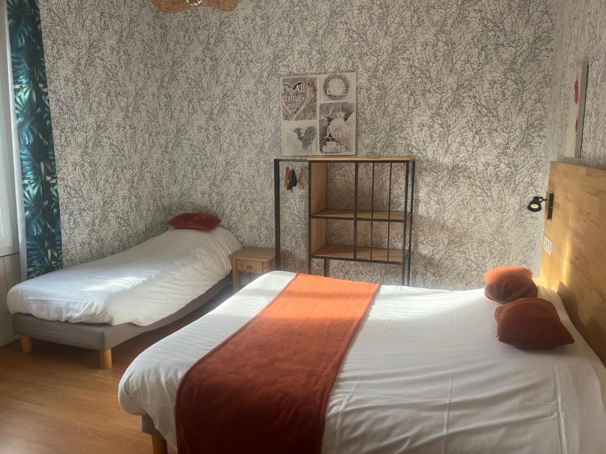 Le Petit Montmartre Hotel ดีนาร์ ภายนอก รูปภาพ