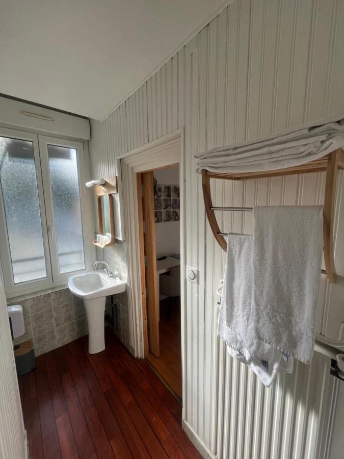 Le Petit Montmartre Hotel ดีนาร์ ภายนอก รูปภาพ
