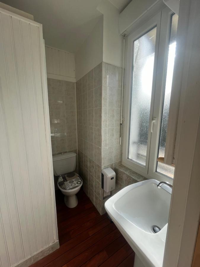 Le Petit Montmartre Hotel ดีนาร์ ภายนอก รูปภาพ