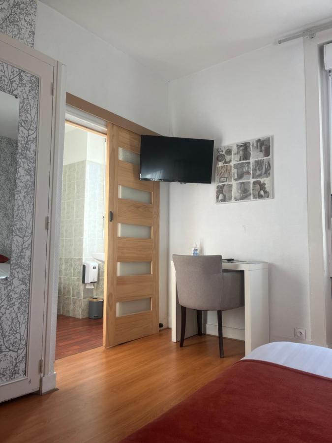 Le Petit Montmartre Hotel ดีนาร์ ภายนอก รูปภาพ