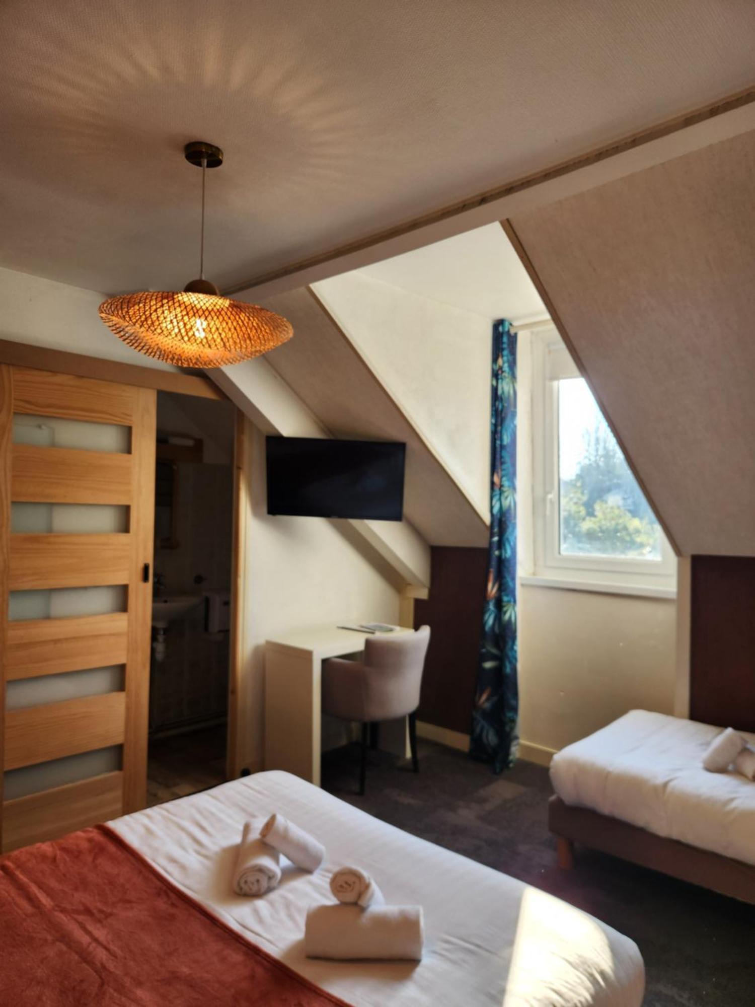 Le Petit Montmartre Hotel ดีนาร์ ภายนอก รูปภาพ