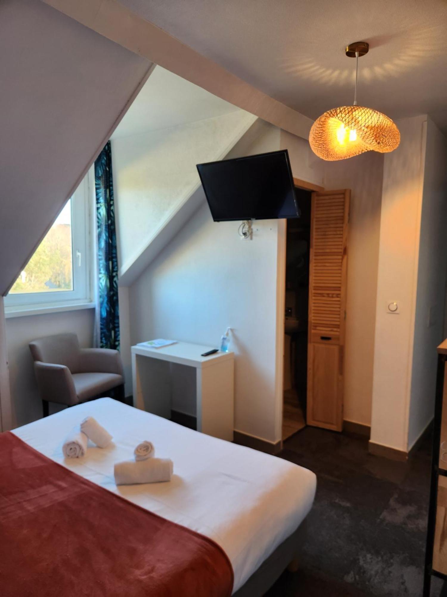 Le Petit Montmartre Hotel ดีนาร์ ภายนอก รูปภาพ
