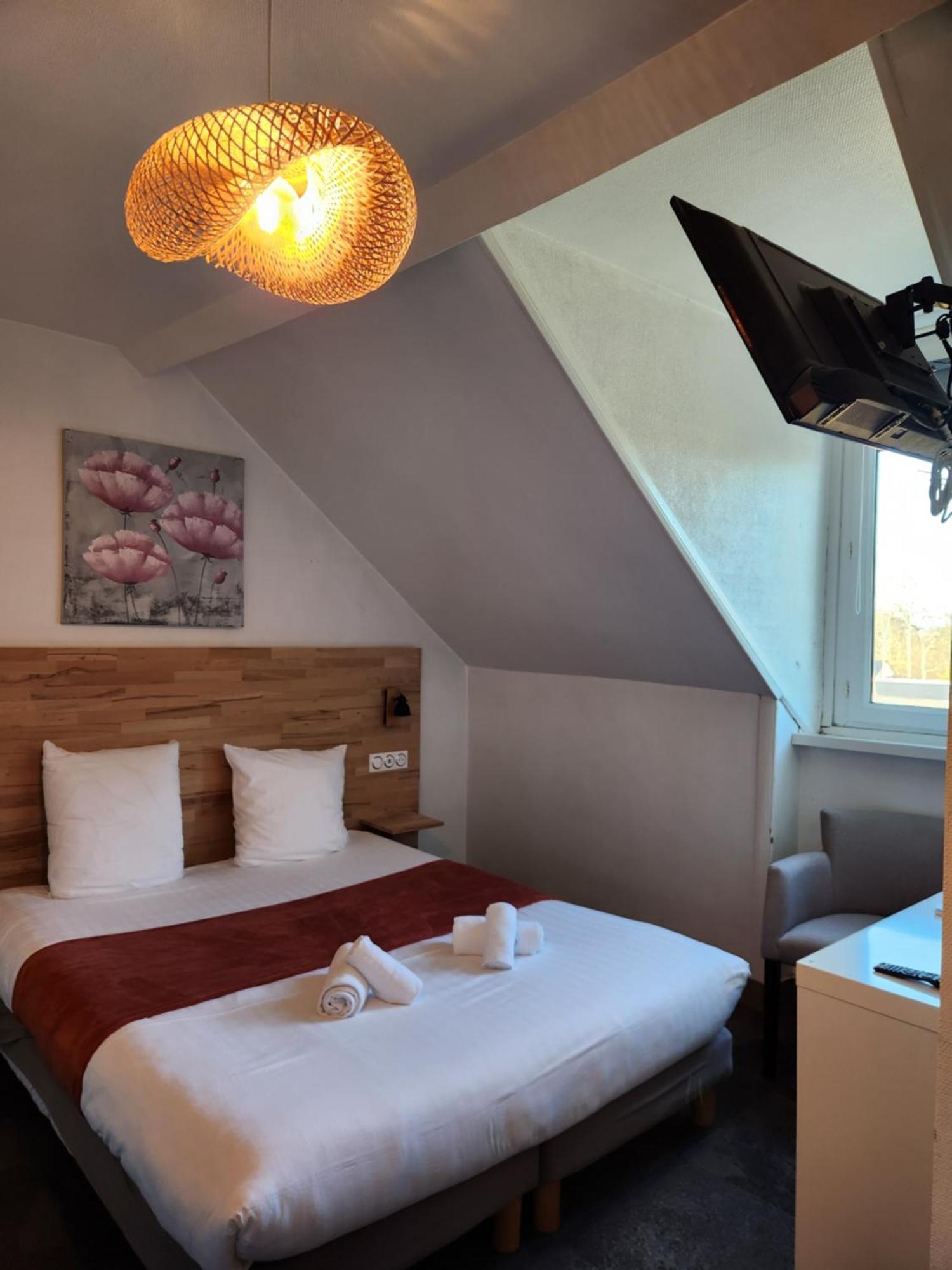 Le Petit Montmartre Hotel ดีนาร์ ภายนอก รูปภาพ